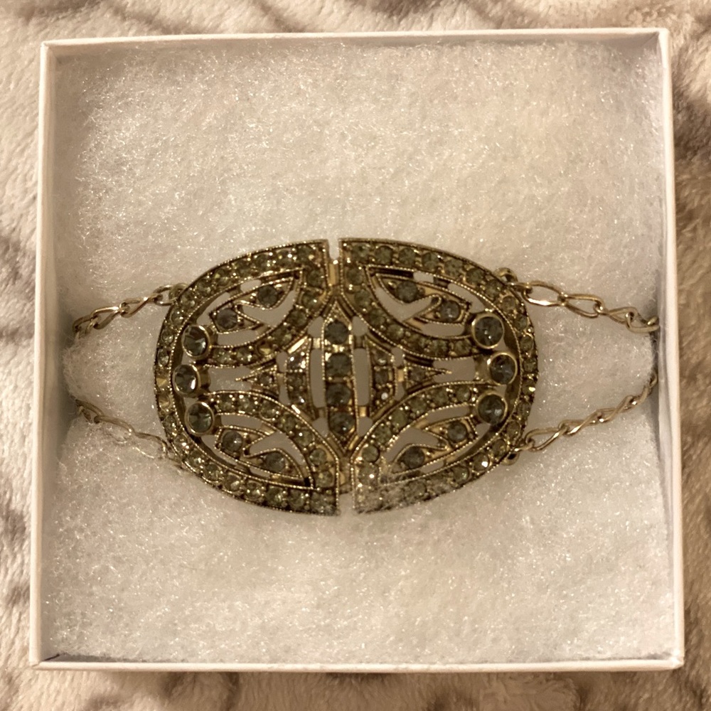 Full face bracelet